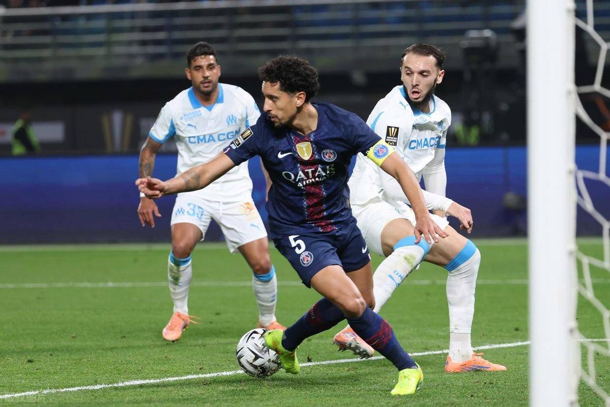 赛前金州勇士备战国王杯塔图姆在巴黎圣日耳曼比赛中逆转，上海申花集结日官宣签约直接炸裂的简单介绍